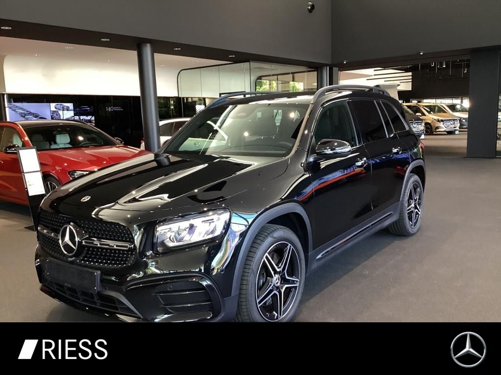 Image of Mercedes-Benz GLB 220