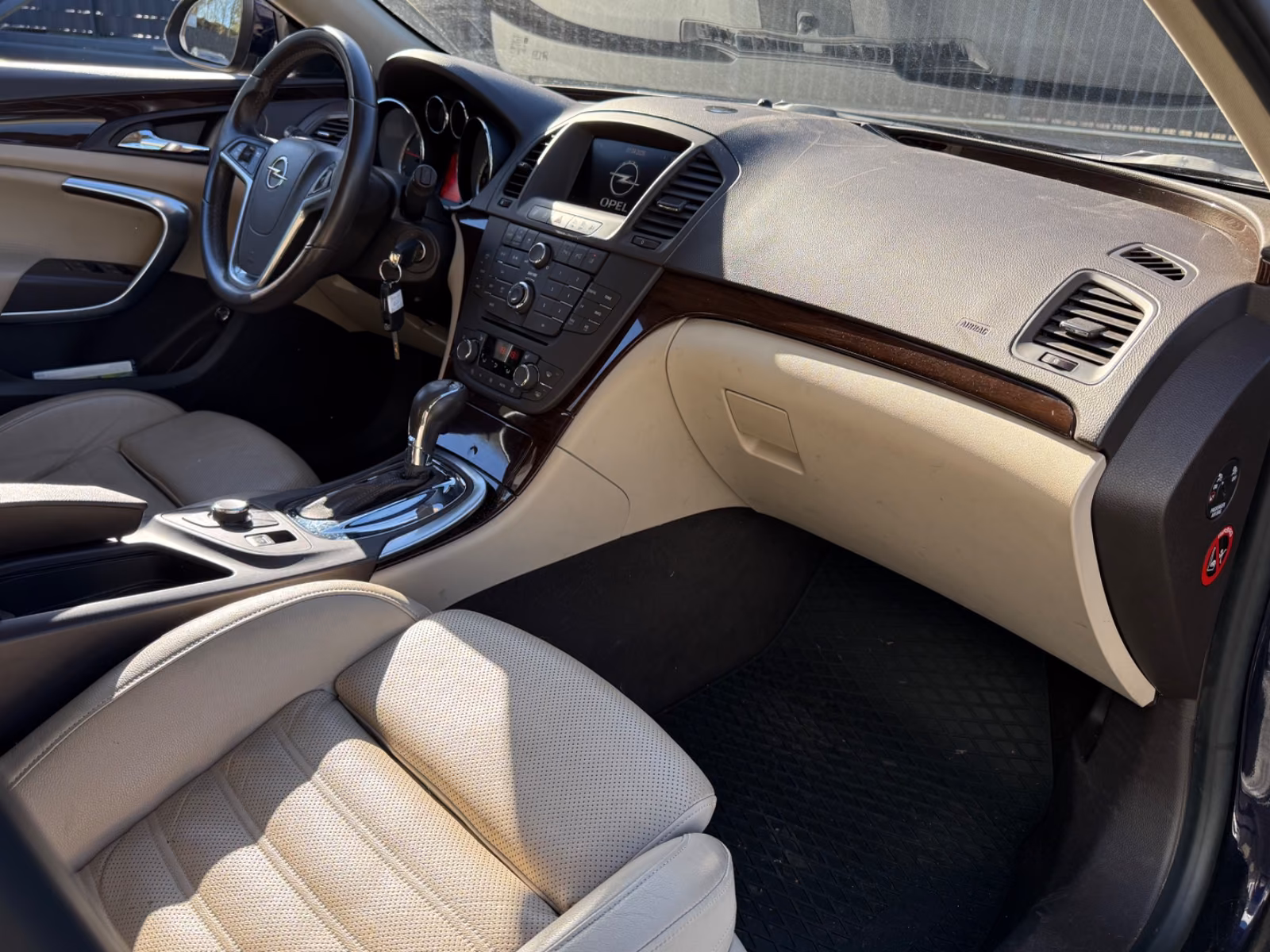 Opel Insignia 2013 — photo 15