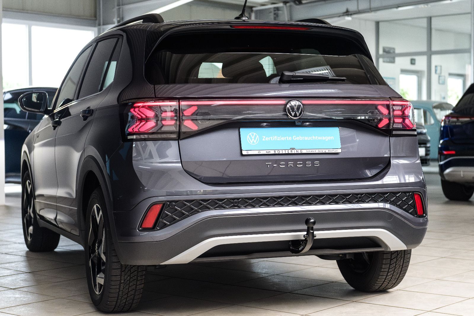 Fahrzeugabbildung Volkswagen T-Cross R-Line 1.5 TSI DSG IQ-LED+AHK+NAV+ACC