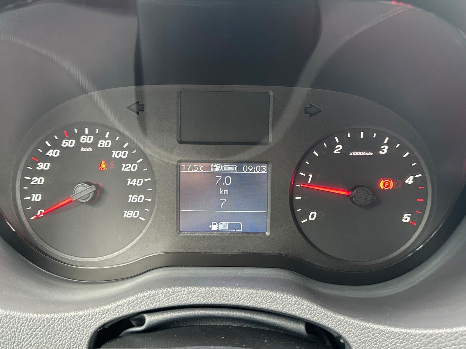 Fahrzeugabbildung Mercedes-Benz Sprinter 311 CDI 4325 Fahrgestell