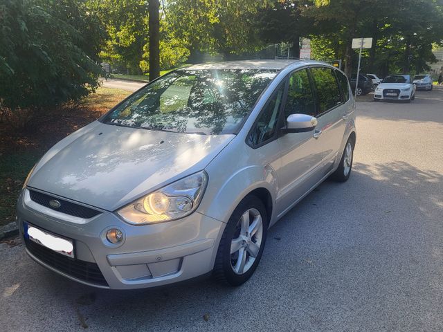 Ford S-MAX*2.0TDi*Ambiente*1.Hand*Leder*Klima*TÜV Neu