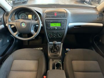 Skoda Octavia *TÜV0328*SCHECKHEFT*TEMPO*AHK*KLIMA*PDC