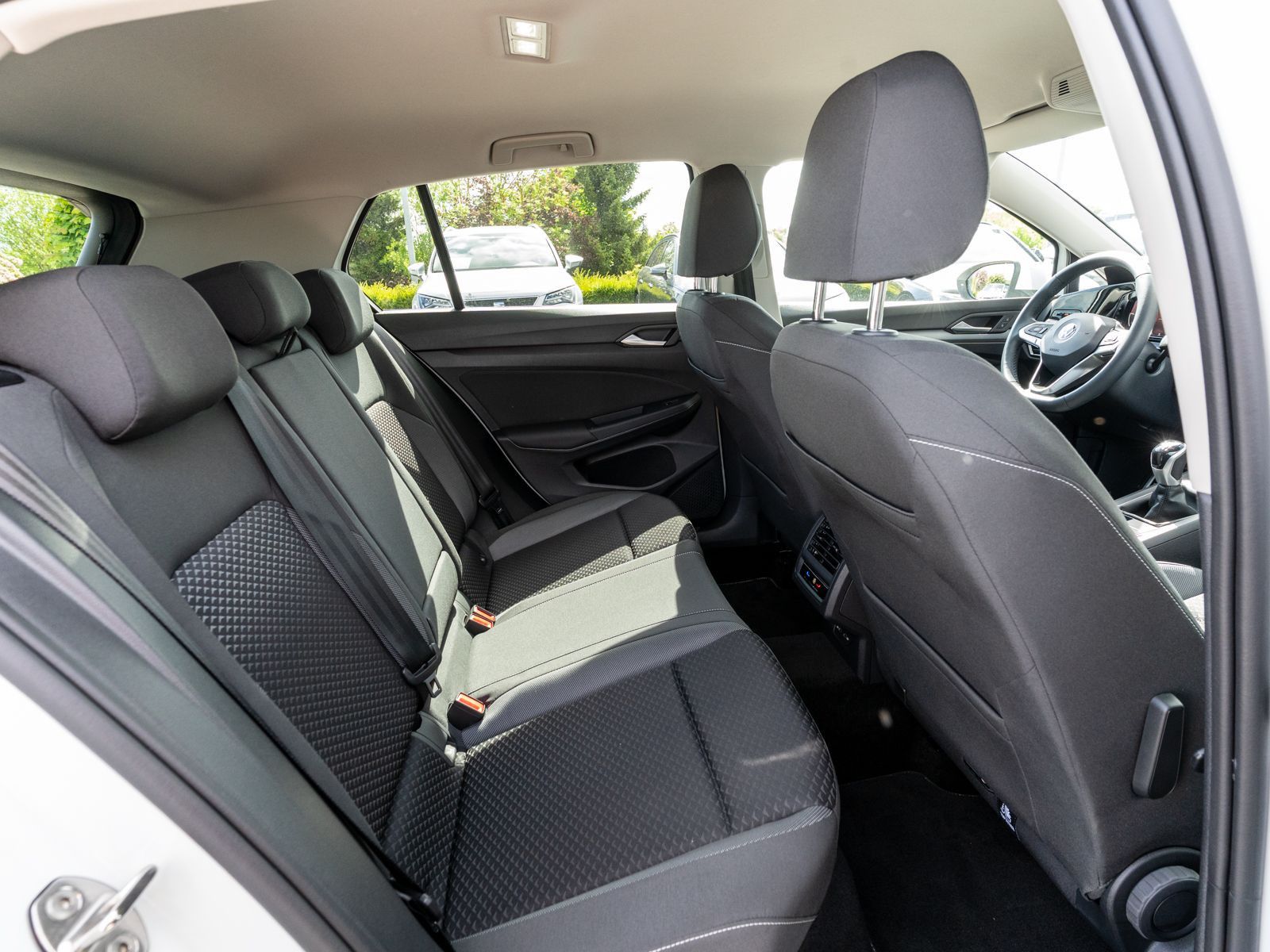 Volkswagen Golf - Bild 8