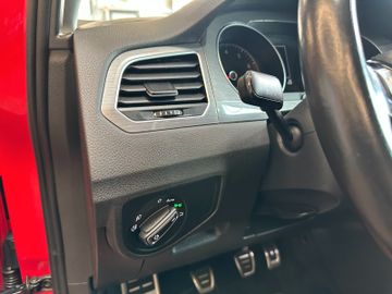 Volkswagen Golf  VII Allstar *LED*Navi*Kamera*AHK Schwenkb*