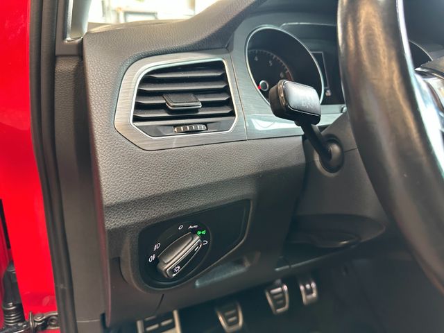 Volkswagen Golf  VII Allstar *LED*Navi*Kamera*AHK Schwenkb*