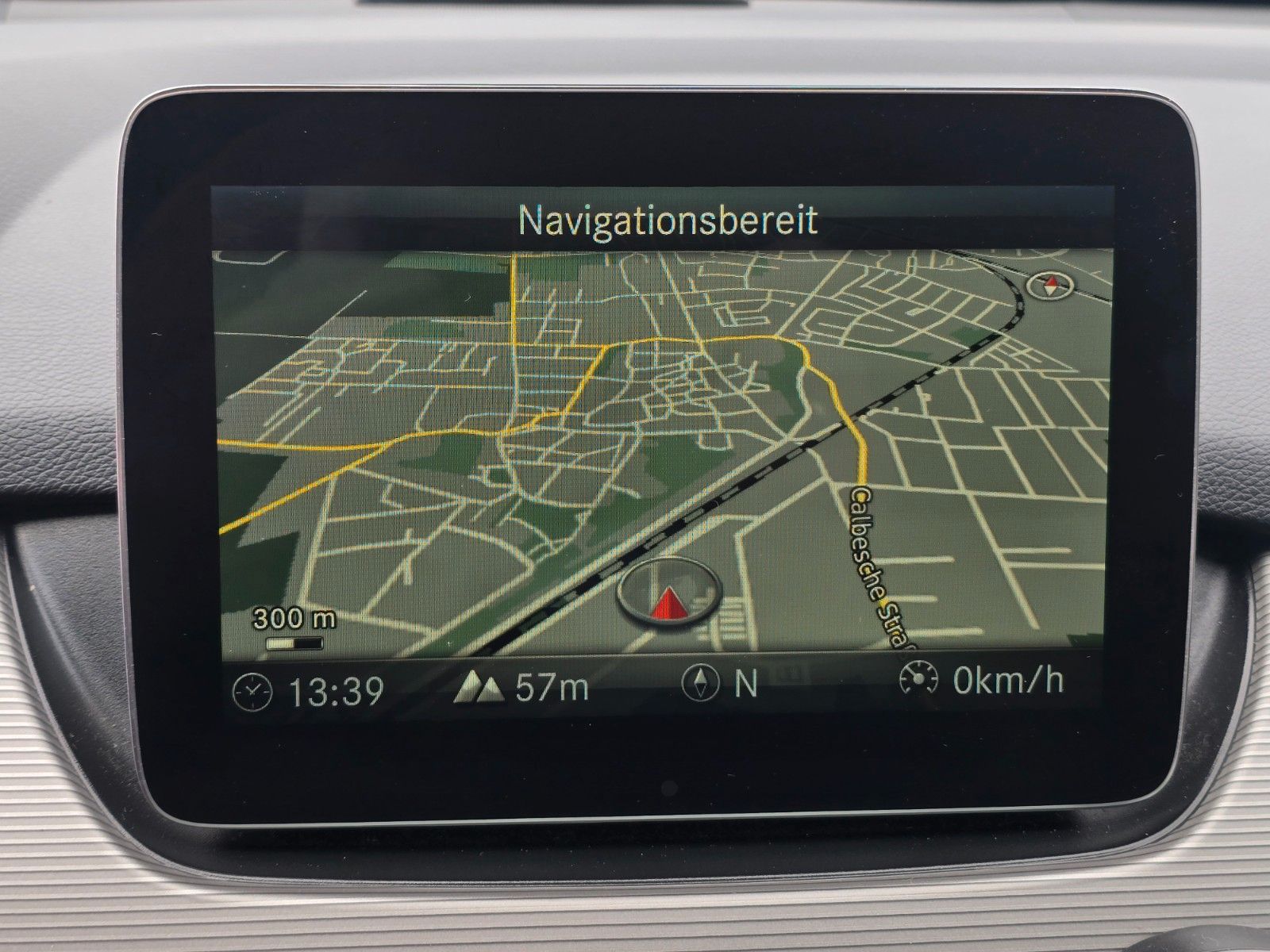 Fahrzeugabbildung Mercedes-Benz B-Klasse 180 Navi PDC Winterräder