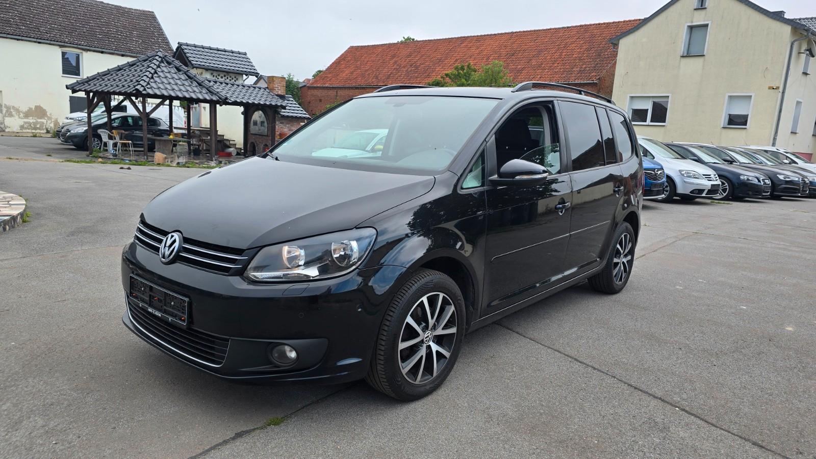 Volkswagen Touran 1.4TSI 7-Sitze Panorama Schiebedach PDC