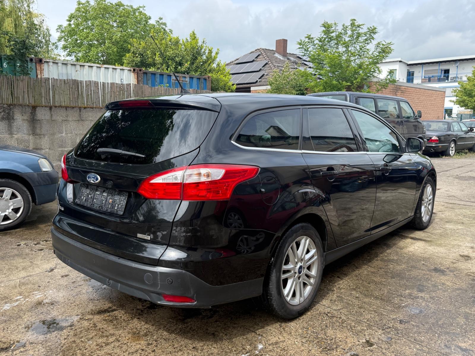 Ford Focus 2012 — photo 6