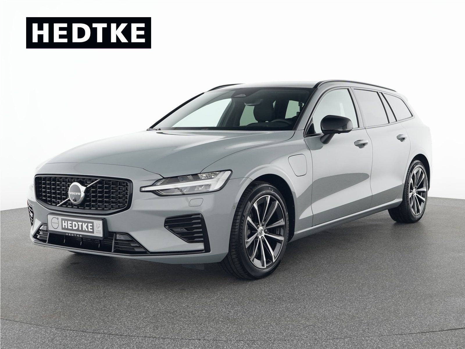 Volvo V60 T8 AWD Plug-in Hybrid Plus Dark
