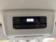 Fahrzeugabbildung Volkswagen T6.1 Multivan Generation Six - Standhzg*Navi*ACC