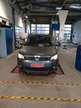 Volkswagen VW.Touran...7...sitz - Volkswagen Touran mit Diesel-Antrieb: Kleinwagen, Schaltgetriebe