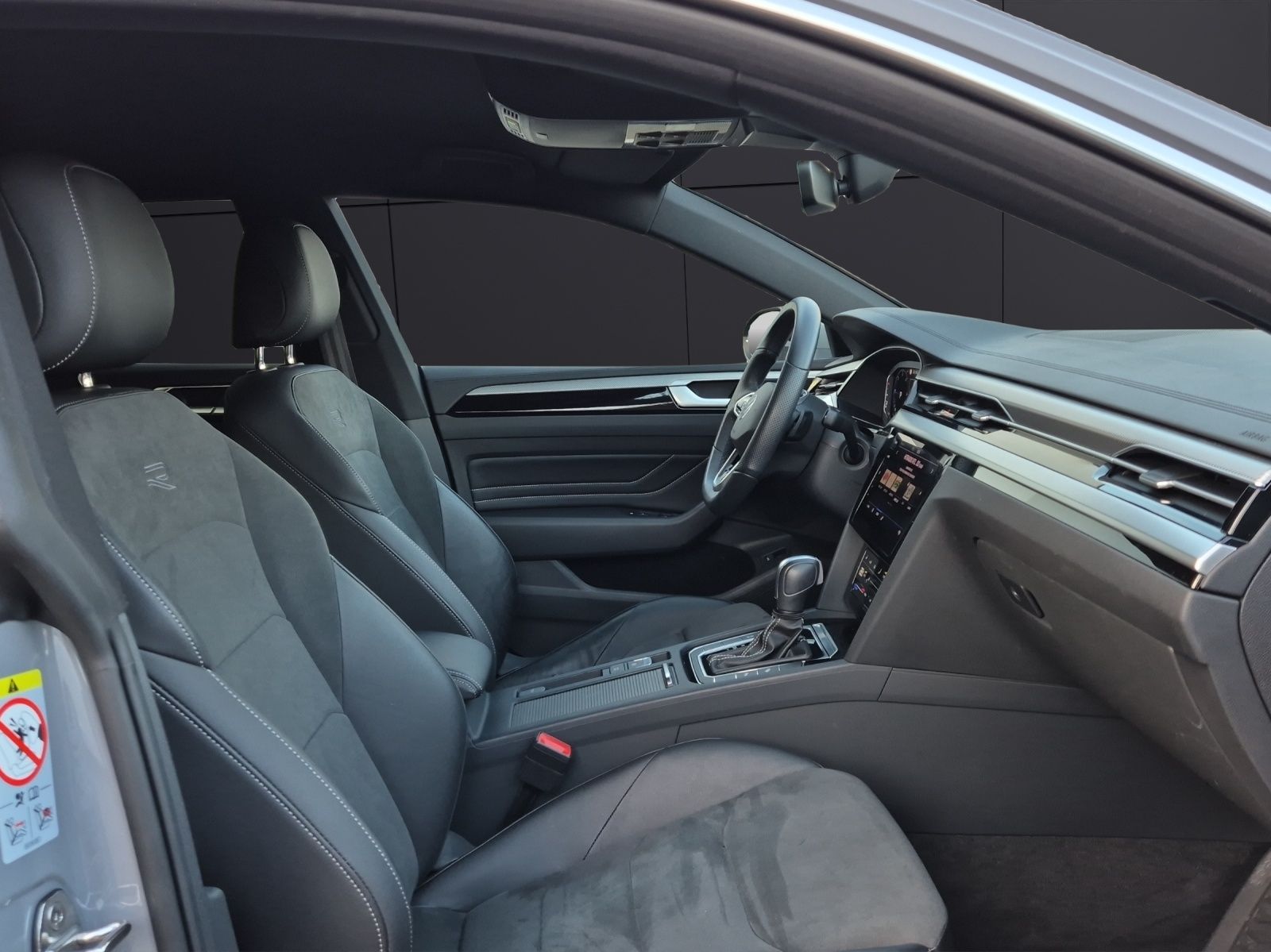 Fahrzeugabbildung Volkswagen Arteon SB TDI R-Line DSG 4M Matrix Navi AID ACC