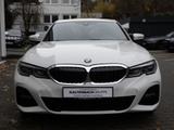 BMW 330e xDrive M-Sport LASER LED W-LAN NAVI HGSD - BMW 3er Reihe mit Benzin-Antrieb: Limousine