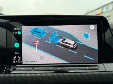 Volkswagen Golf VIII Variant R-Line+AHK+LED+HeadUp+VirtualC