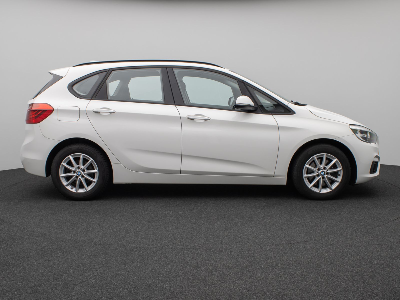 Fahrzeugabbildung BMW 218i Active Tourer Navi Sitzhz Geschwindigkeitsr