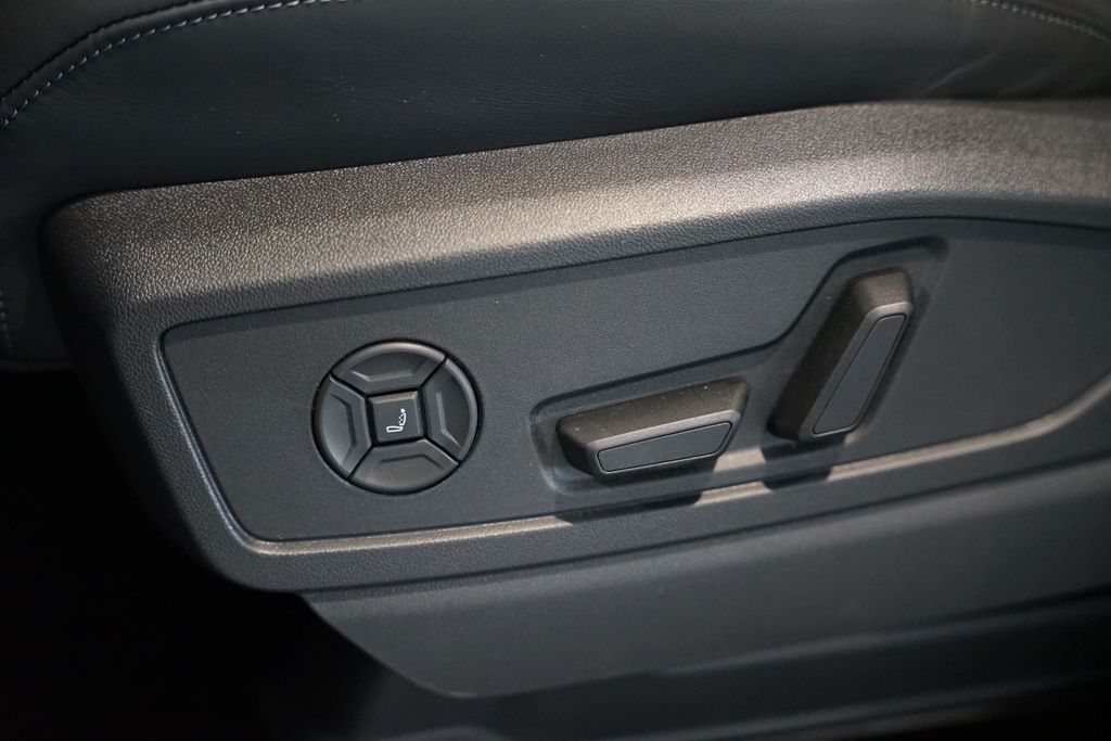 AUDI SQ5 Sportback TFSI | Pano | Carbon | Tech pro AUDI SQ5 Sportback TFSI | Pano | Carbon | Tech pro