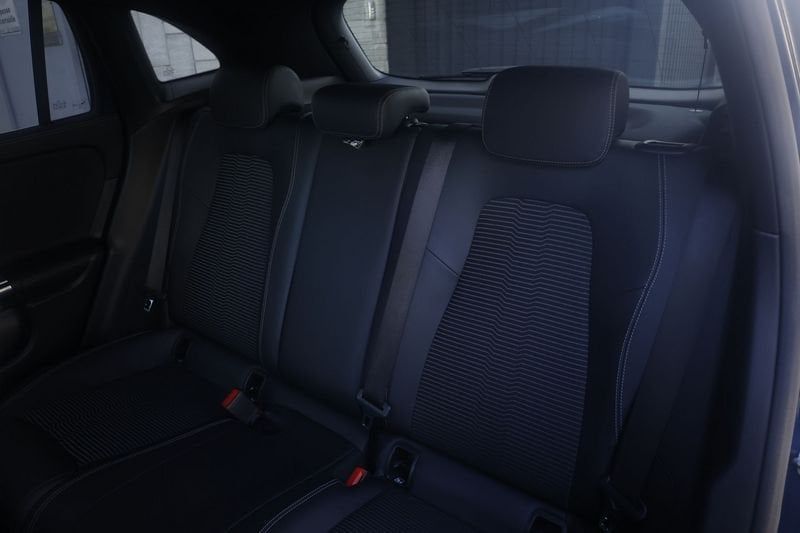 Mercedes-Benz GLA Mercedes-Benz GLA 200 d Sport  imagem 3