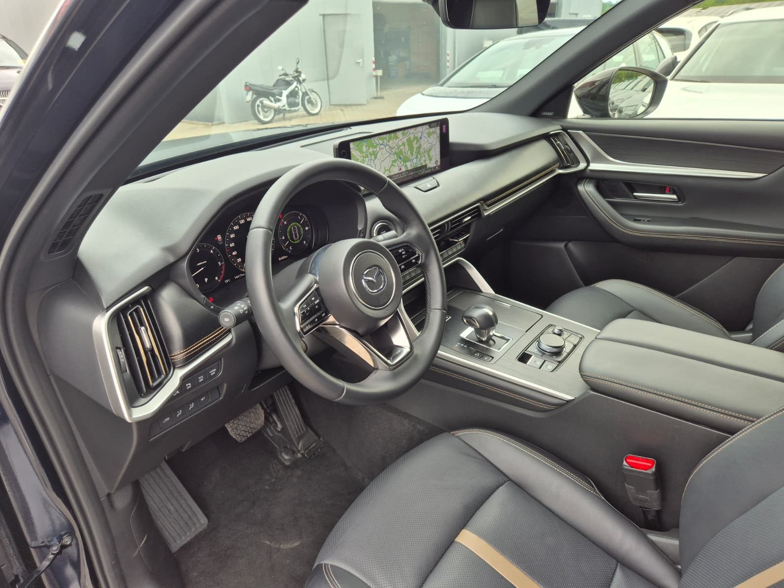Fahrzeugabbildung Mazda CX-60 Homura+ AWD PANO*HUD*MATRIX*BOSE*360°MEMOR