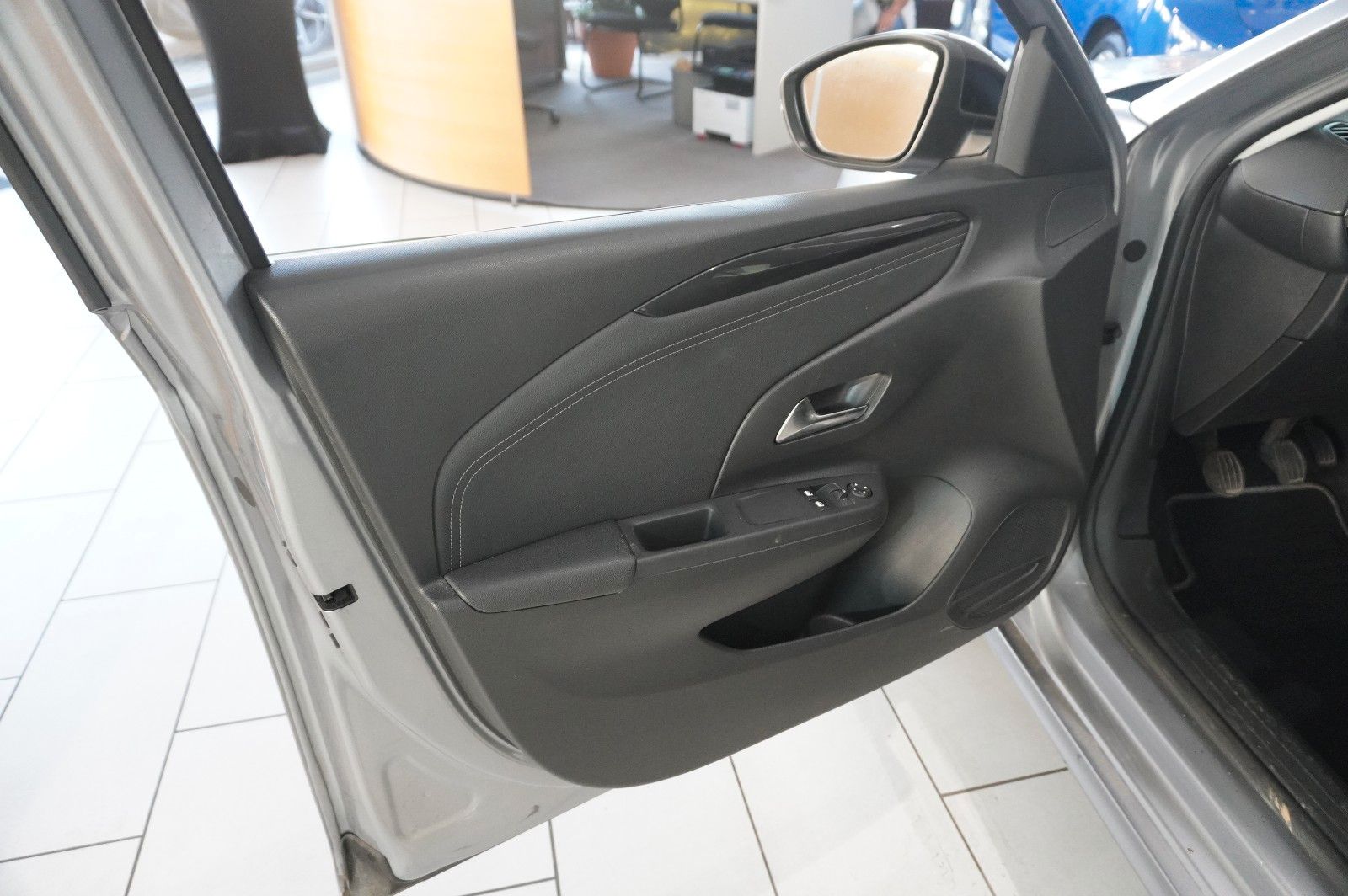 Fahrzeugabbildung Opel Corsa F 1.2 ELEGANCE NAVI/LED/TEMP./SPORT/DAB+