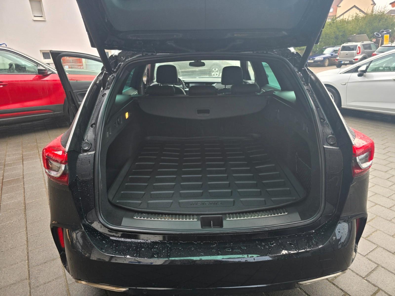 Opel Insignia B Sports Tourer GSi 4x4