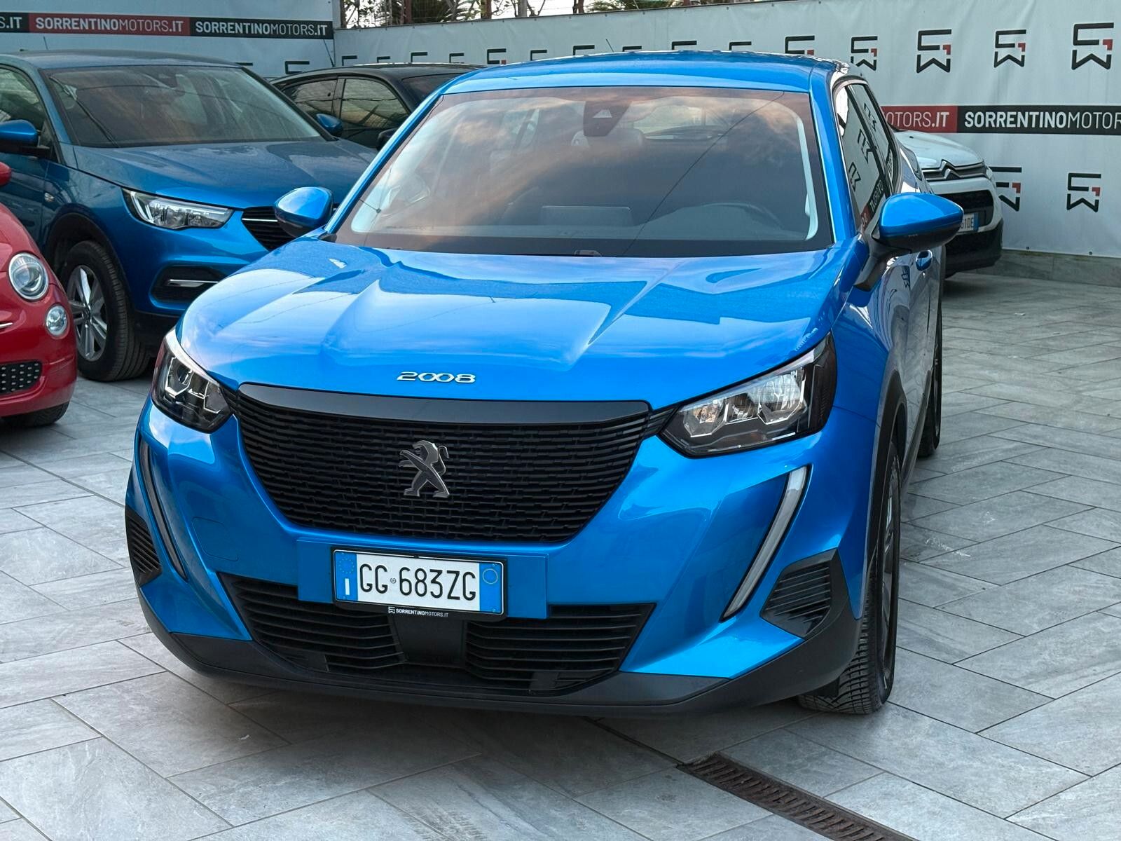 PEUGEOT 2008