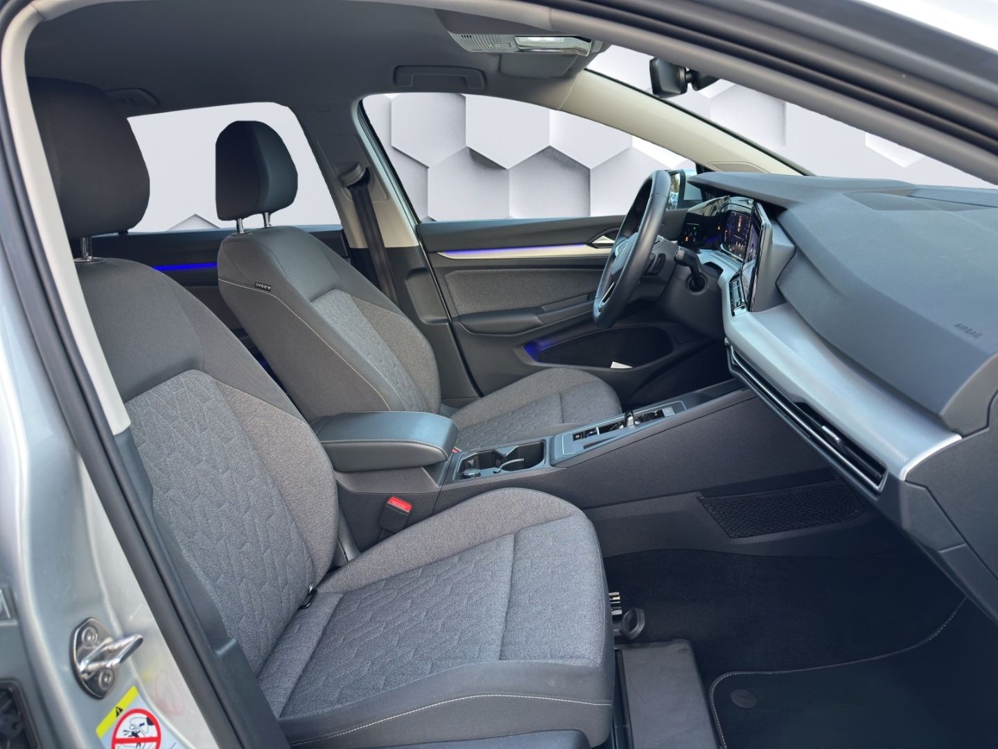 Golf VIII eTSI Life 1.0TSI 81kW DSG LED GJR PDC 