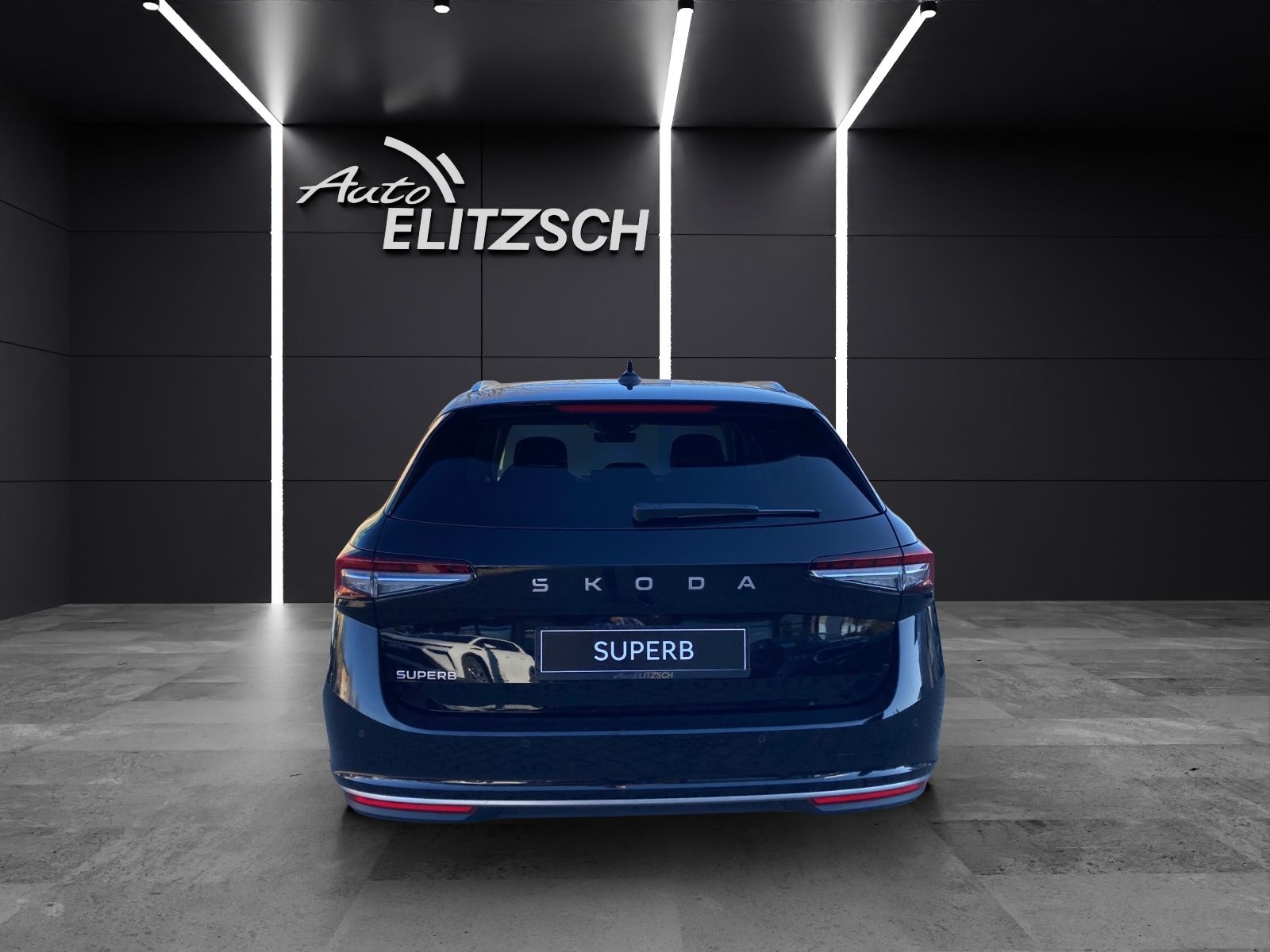 Fahrzeugabbildung SKODA Superb Combi 2.0 TDI L&K, DSG, AZV, Matrix, Navi