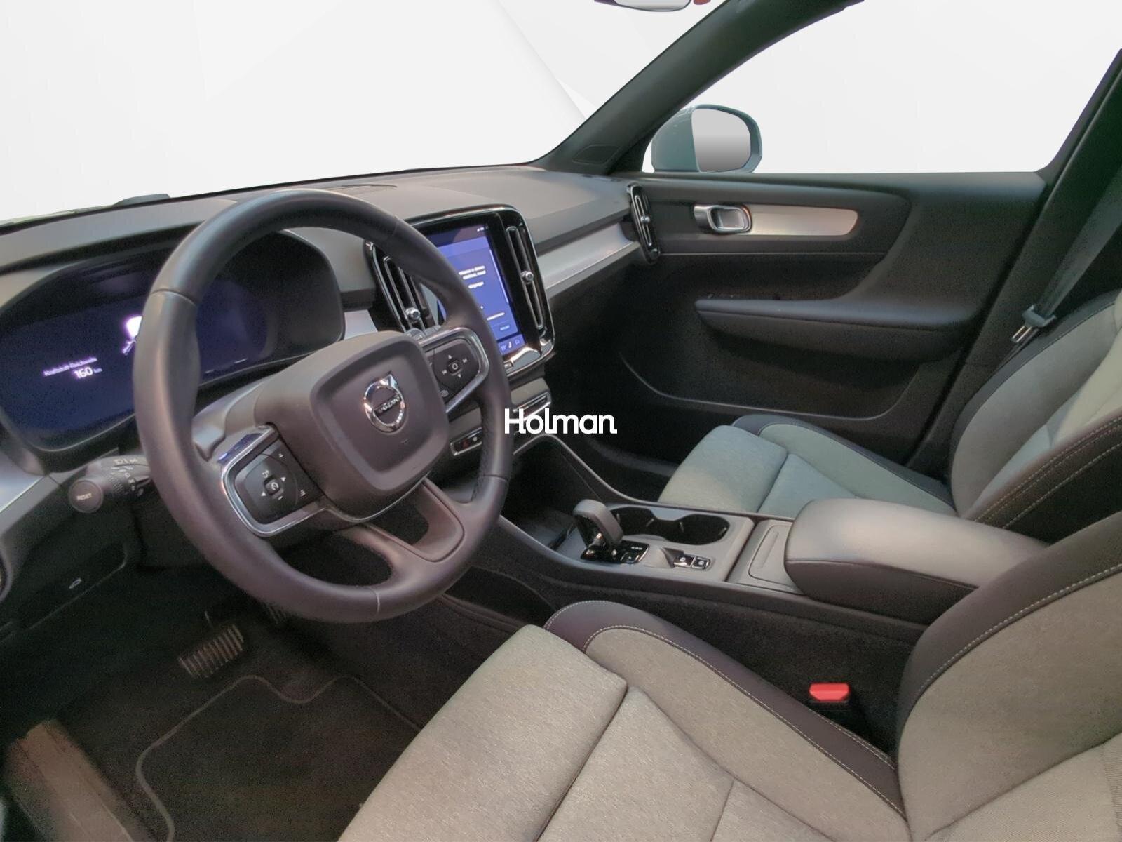 Volvo XC40 B3 B DKG Core RFK Navi LED