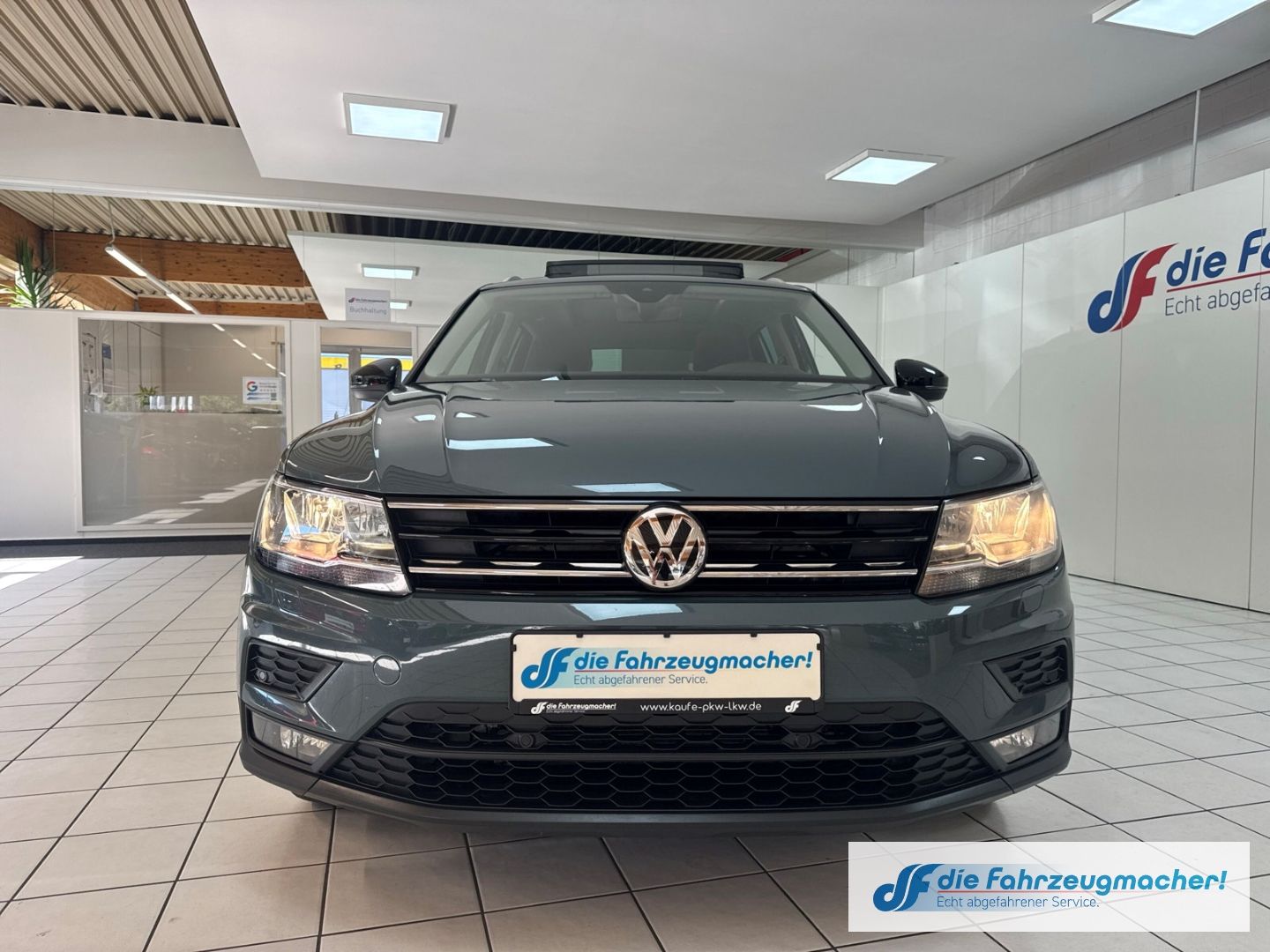 Fahrzeugabbildung Volkswagen Tiguan IQ.DRIVE Start-Stopp 4Motion StandHZG El