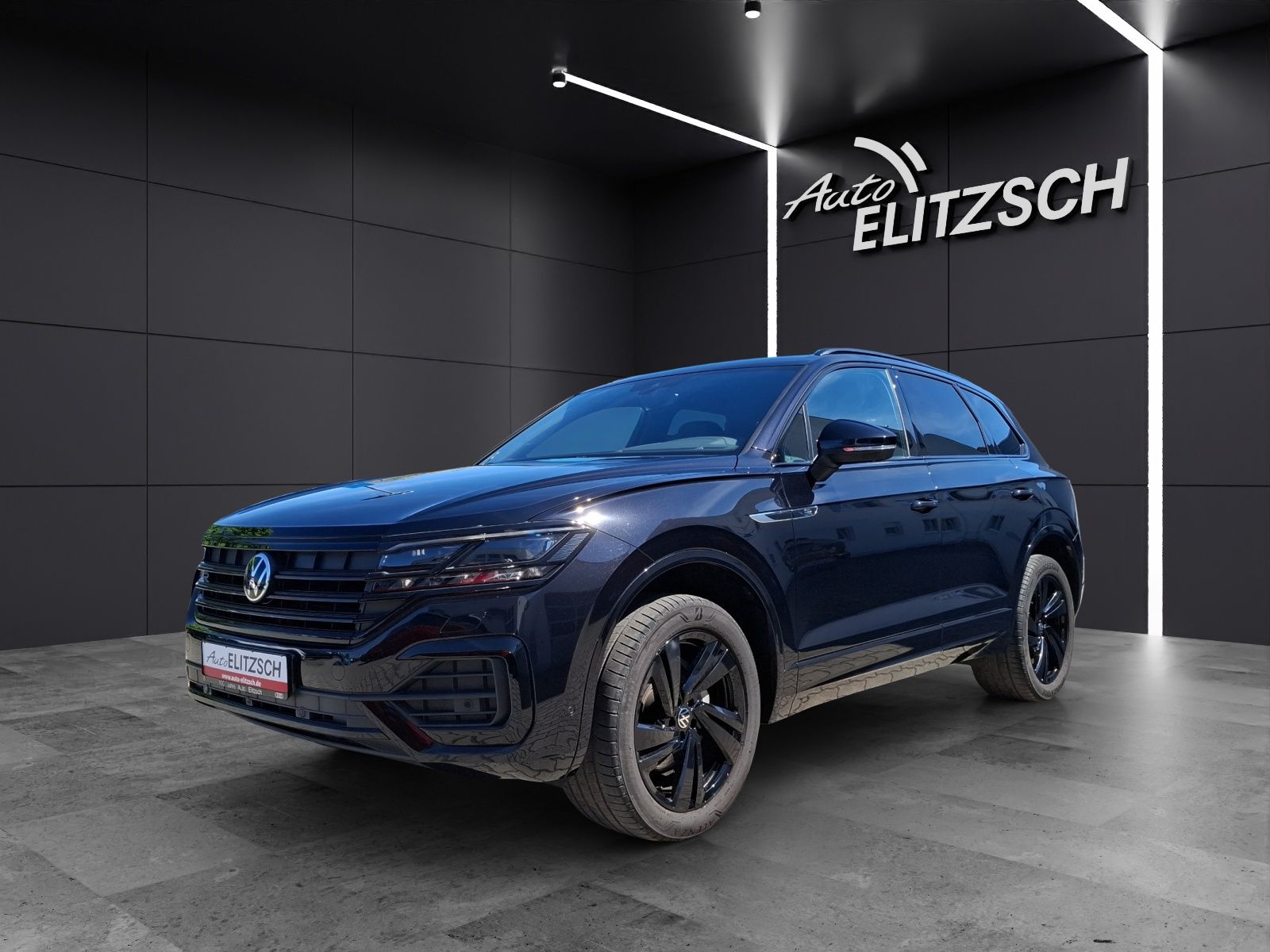 Fahrzeugabbildung Volkswagen Touareg TDI R-Line 4M Black-Style Matrix AHK AID