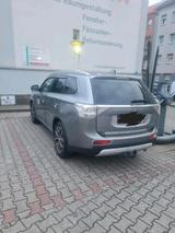Mitsubishi Outlander- 2.2 , 4WD - gebrauchte Mitsubishi Van