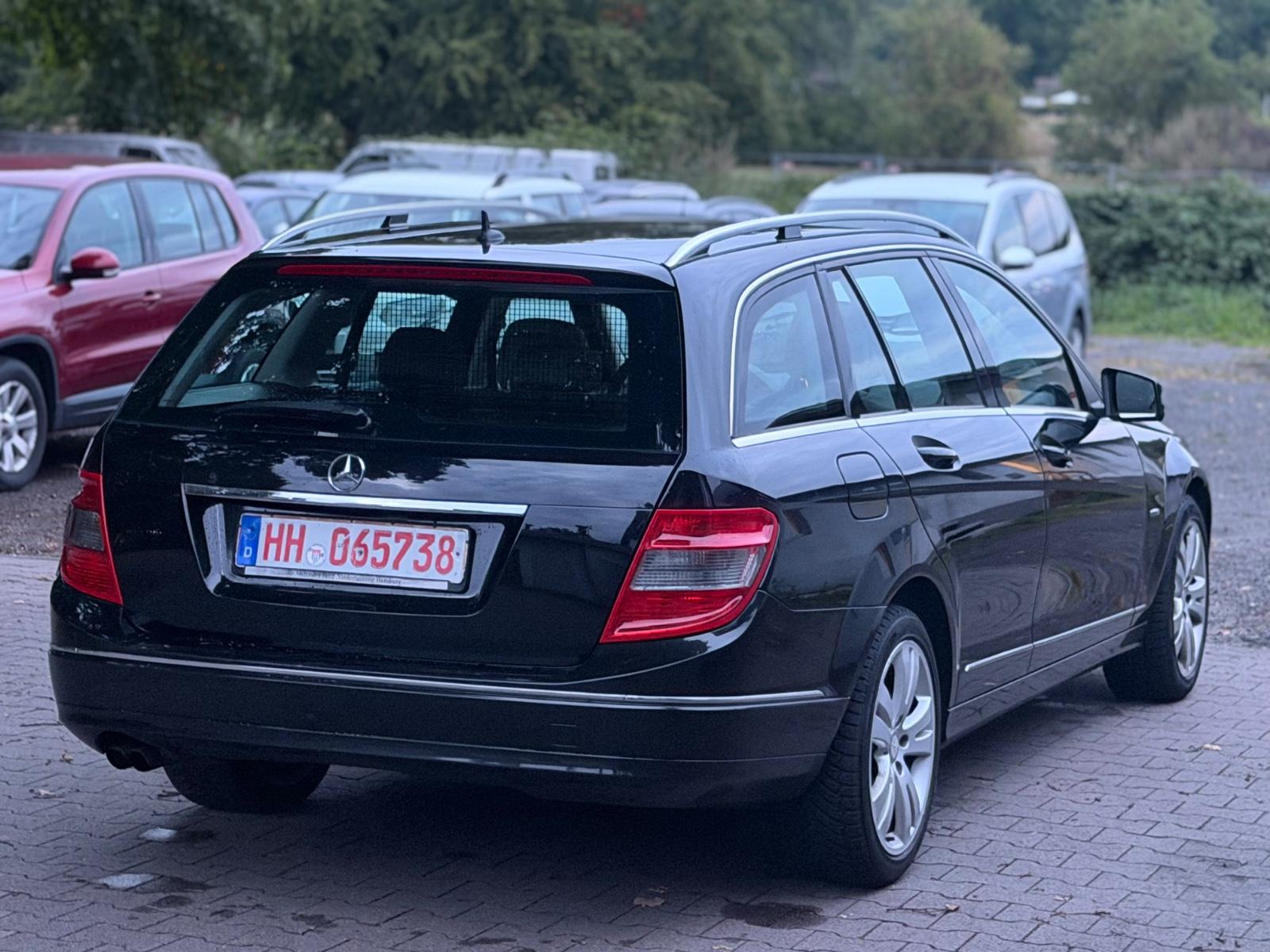 Mercedes-Benz C180 2009 — photo 9