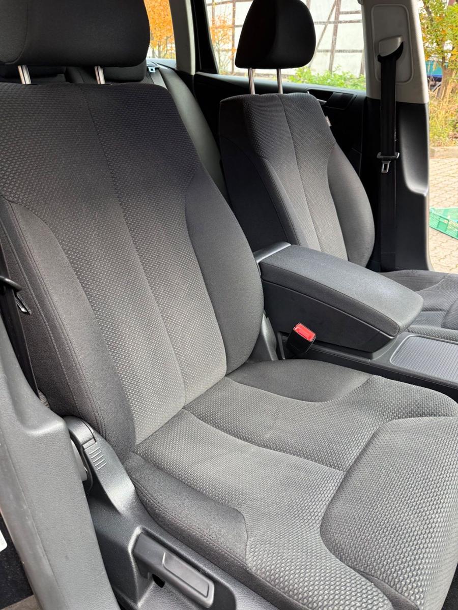 Volkswagen Passat 2010 — photo 15