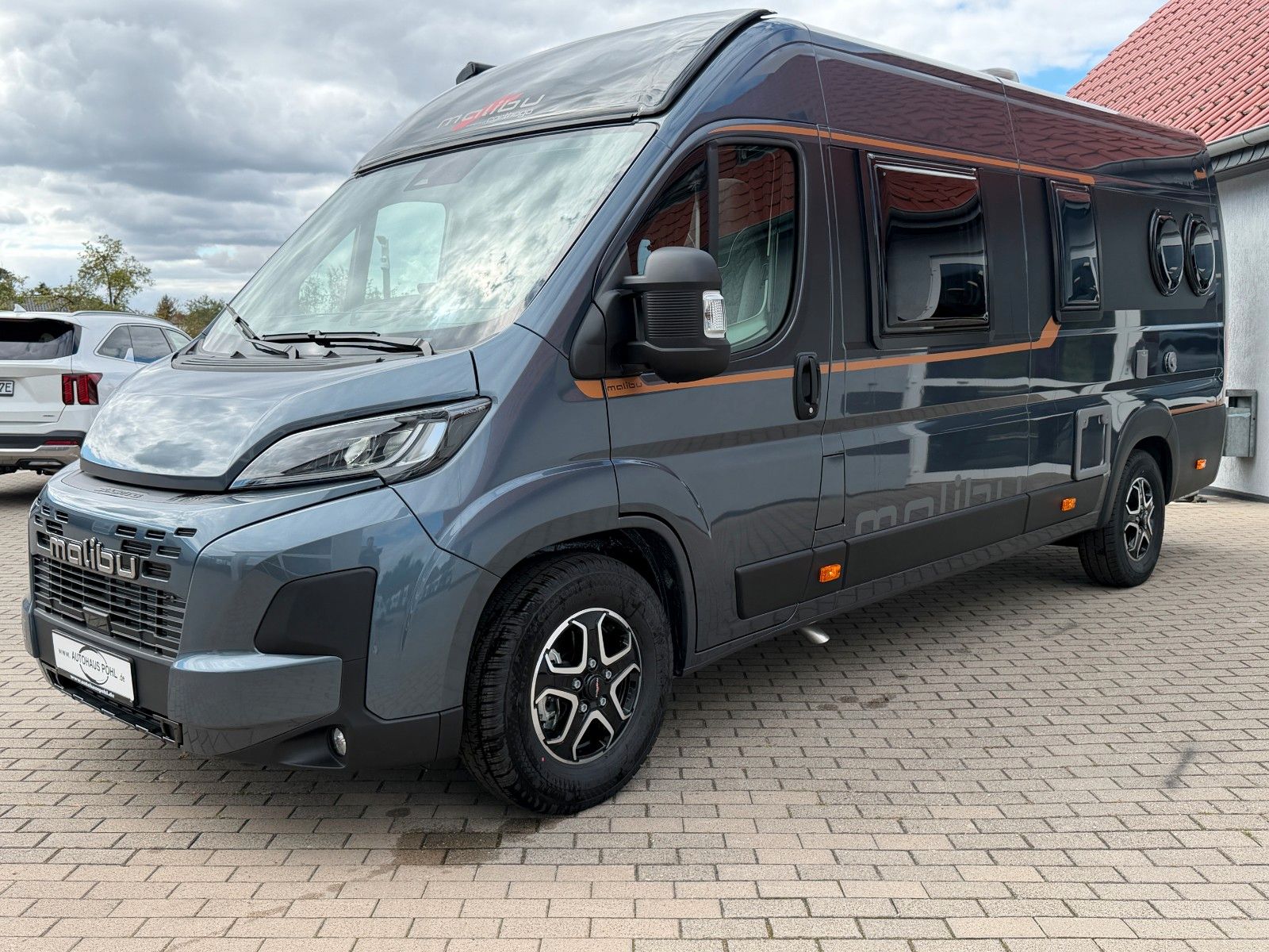 Fahrzeugabbildung Malibu Van charming GT skyview 640 LE