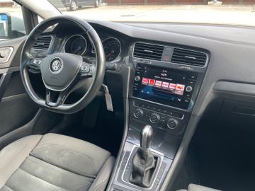 Volkswagen Golf - 12
