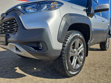 Bild 7 Lada Niva Travel AHK Sperrdiff. Rückfahrkam. Klima Al