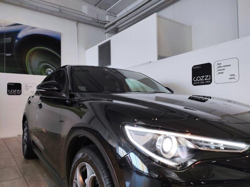 Alfa Romeo ALFA ROMEO Stelvio - Stelvio 2.2 Turbodiesel 190 imagem 3