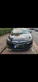 Opel Astra 2011 - Opel Astra aus 2011: Coupe