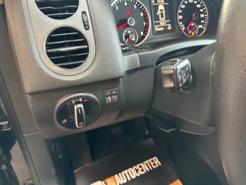 Volkswagen Tiguan *NAV*TEMPO*2-ZONEN*SitzHZ*PCD*TÜV 527*