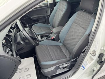 Volkswagen Golf - 9