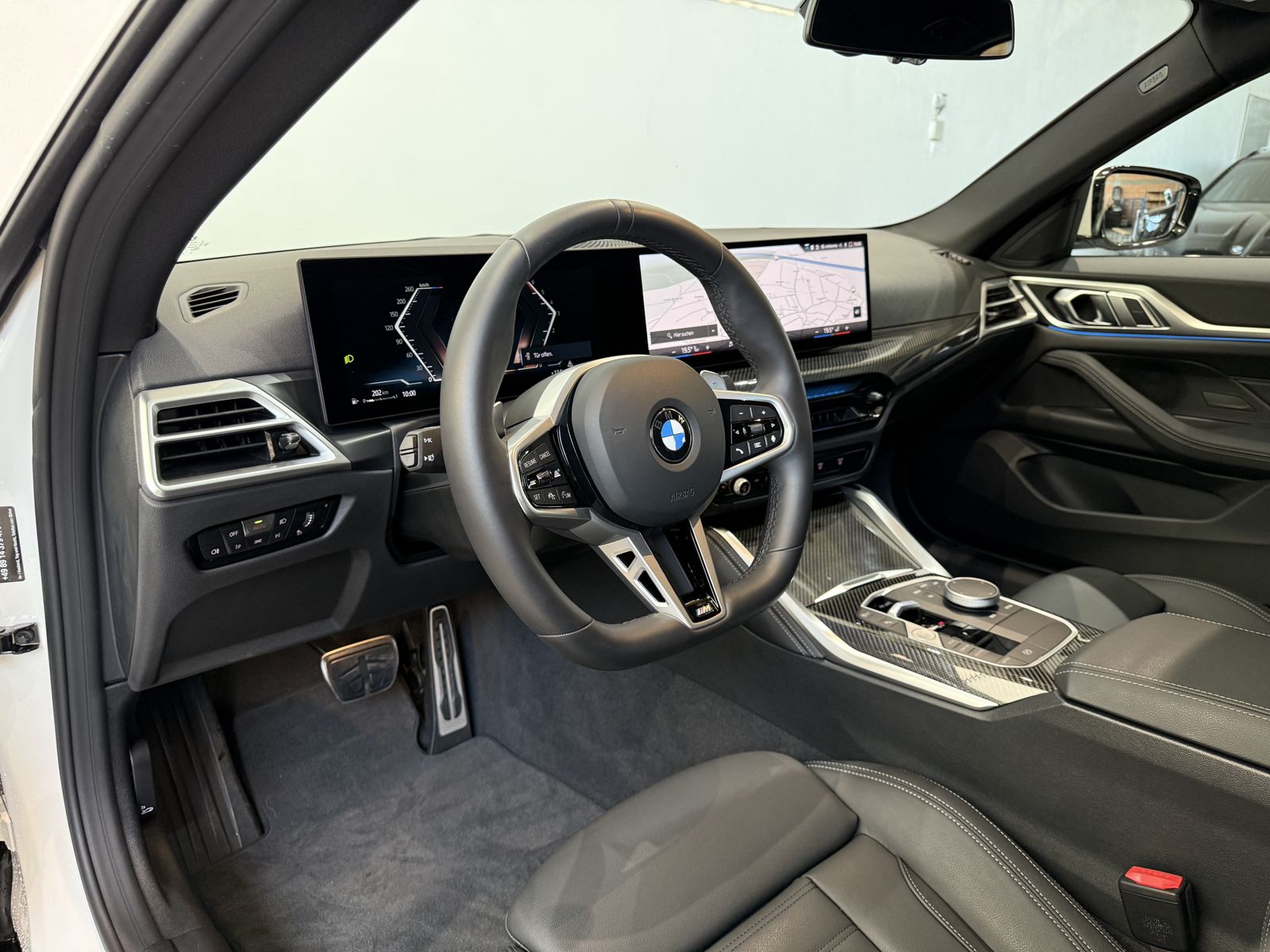 Fahrzeugabbildung BMW 420d M Sportpaket, Standheizung
