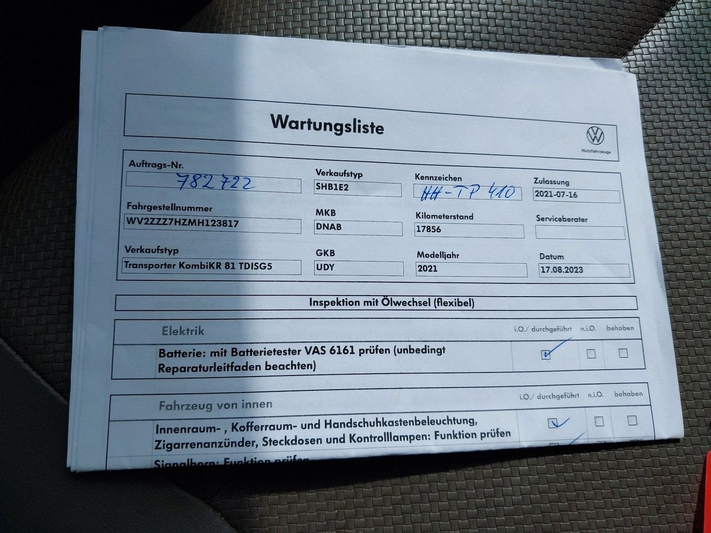 Fahrzeugabbildung Volkswagen T6 Kombi 2.0TDI 9-SITZE KLIMA TELVOR FLÜGELTÜREN