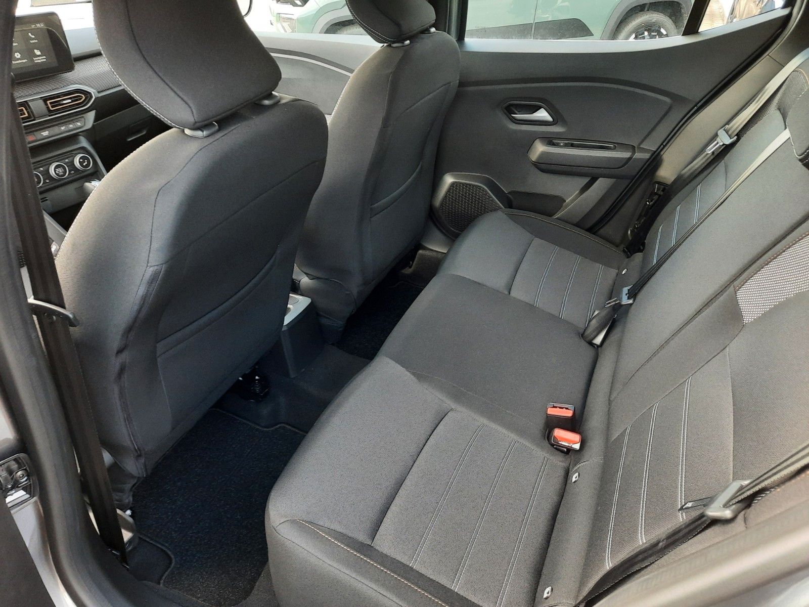 Dacia Sandero - Bild 9