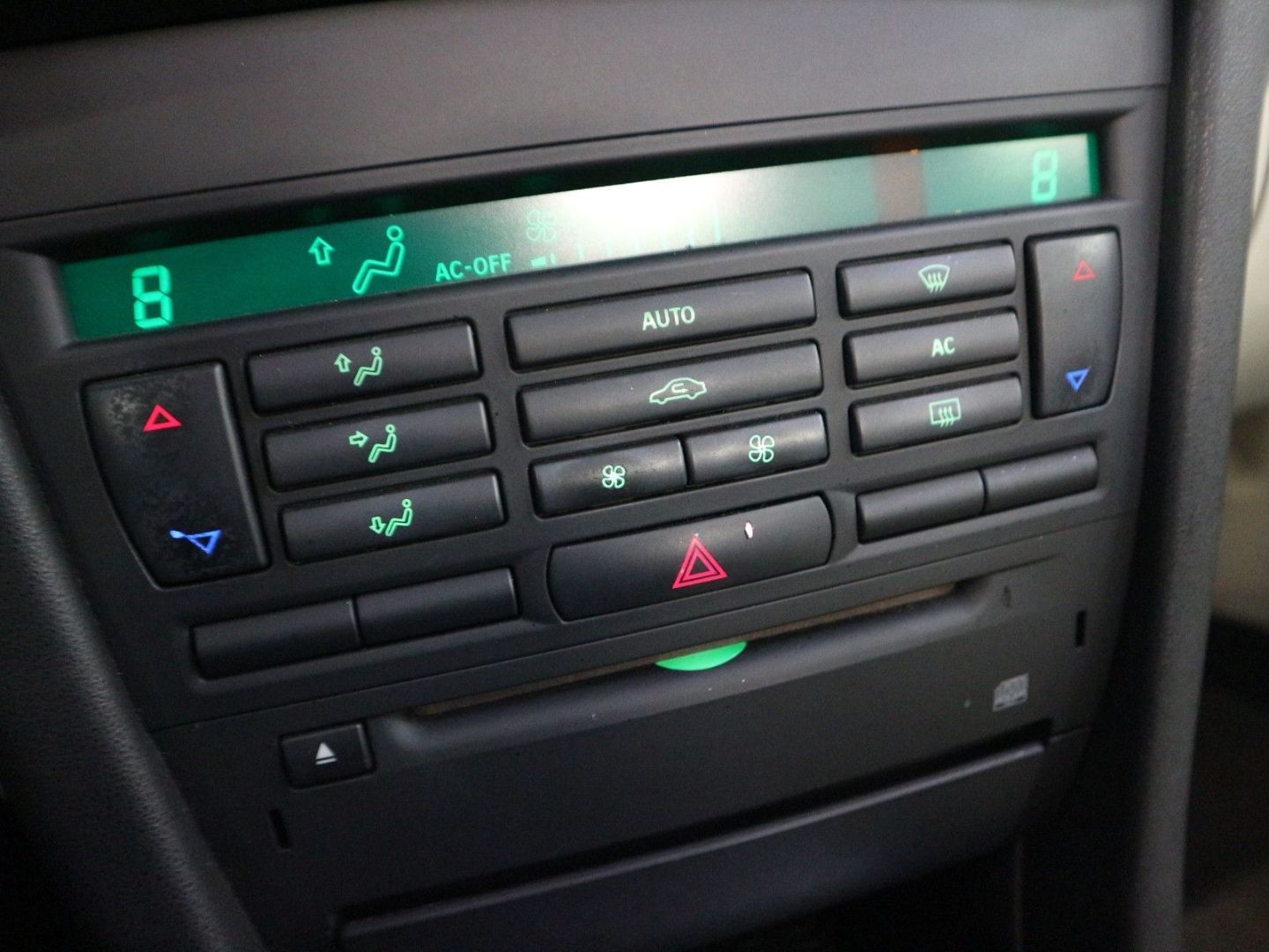 Fahrzeugabbildung Saab 9-3 Cabriolet 1.9 TiD Vector Leder Navi PDC SHZ