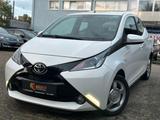 Toyota Aygo AYGO x-play touch*87TKM*2.HAND*SCHECKHEFT* - Toyota Aygo (X) in Solingen