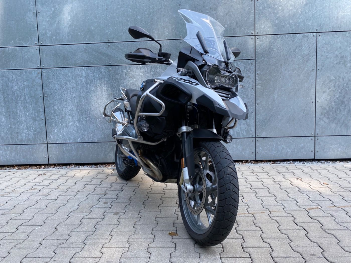 Fahrzeugabbildung BMW R 1200 GS Adventure Rallye 3 Pakete Connectivity