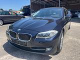 BMW 520 Baureihe 5 Touring 520 d/LEDER/NAVI/AUT - BMW 520 in Freiburg