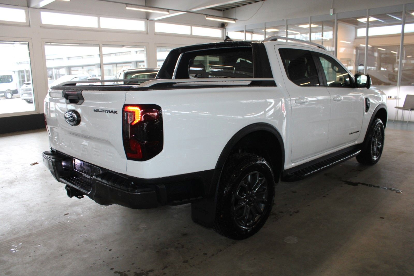 Fahrzeugabbildung Ford Ranger Wildtrak Automatik AHK LED STANDHEIZUNG