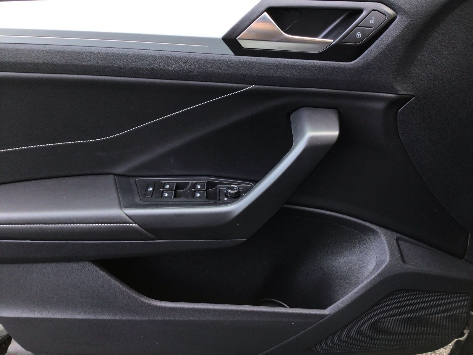 Volkswagen T-Roc - Bild 9
