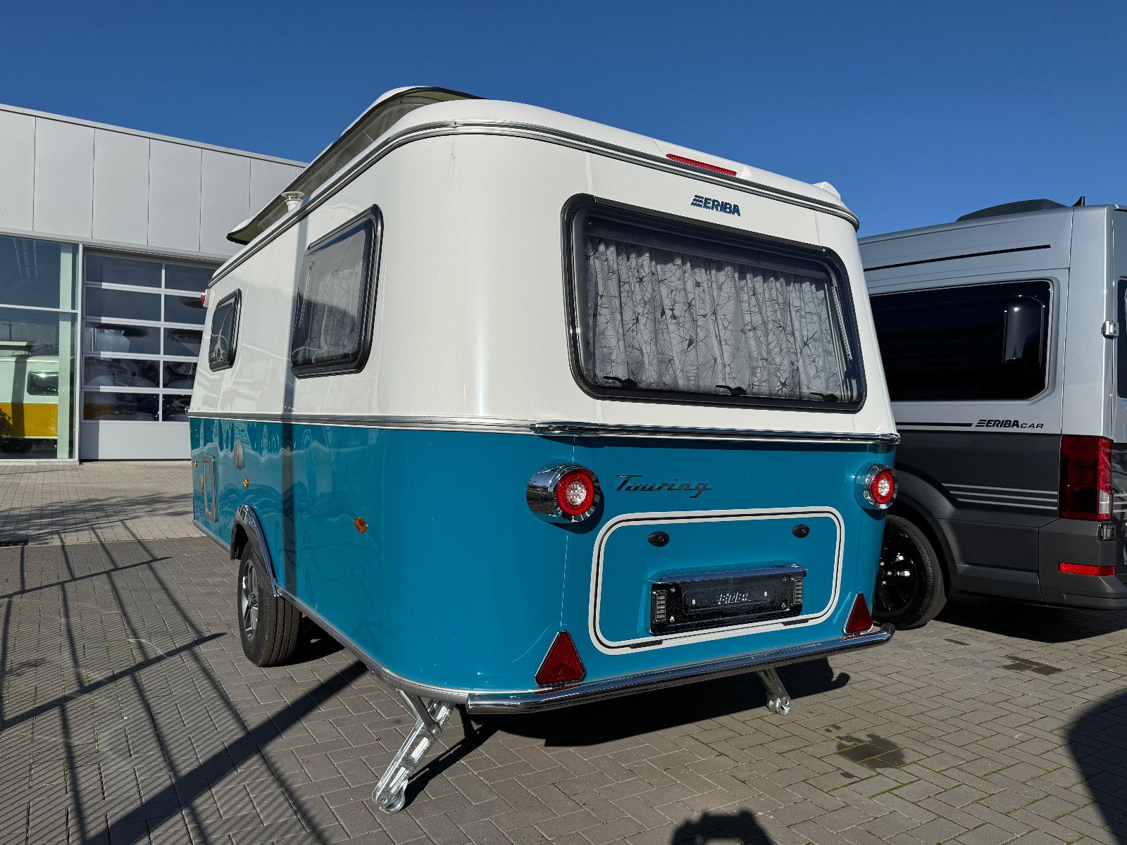 Fahrzeugabbildung HYMER / ERIBA / HYMERCAR Touring 542 - Harbour Blue HAMMERPREIS!